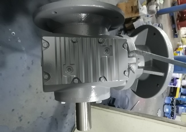 通砂光機(jī)減速電機(jī)，S型自鎖減速機(jī)帶電機(jī)